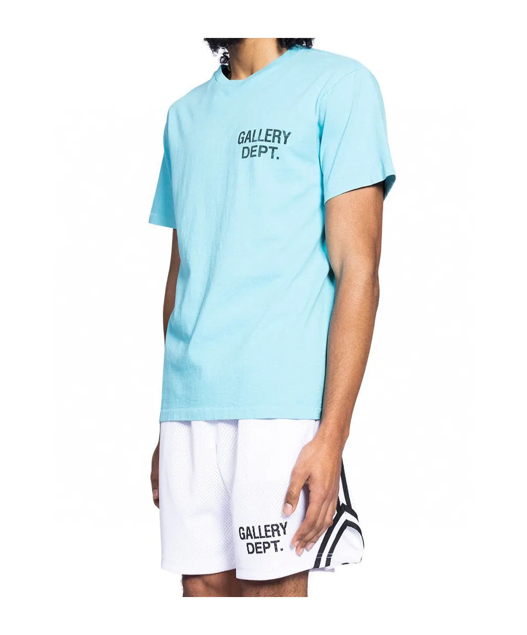 GALLERY DEPT. VENICE COURT SHORTS English mesh shorts Logo webbing wide-leg basketball shorts Black and white S-XL Original molding Loose wide-leg version American boys' first choice Breathable mesh fabric Superimposed soft material inside Comfortable and easy to match Custom-woven original consistent webbing/main mark/component wash mark Details are enlarged to follow